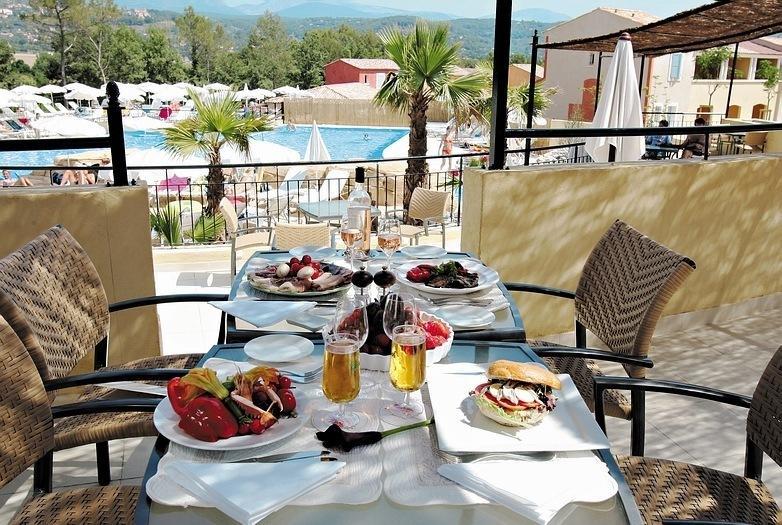 Provencal House In Fayence With Pool & Indoor Spa Bilik gambar